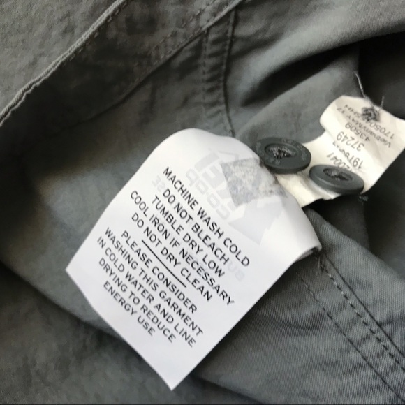 REI Gray Long Sleeve Outdoor Button Down Shirt - M - Picture 3 of 6